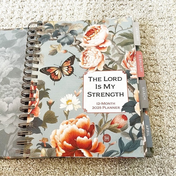 The Lord Is My Strength 2025 Planner: 12-Month Weekly Planner Calendar Religious - Picture 4 of 9